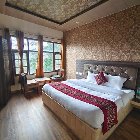 Mountain Zest-Simla Royale Near Mall Road-Free Pickup From Railway Station Simla Extérieur photo
